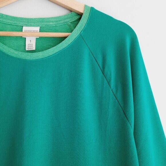 CHICO'S Weekends Color Twist Pocket Popover Soft Top Green Sz 1 | M - Picture 4 of 10